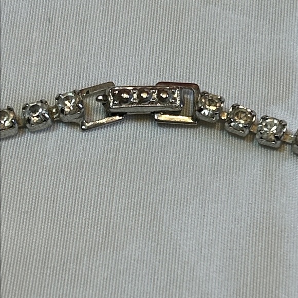 Vintage Clear and Ruby Red Crystal Rhinestone Old Hollywood Choker Bib Necklace - Picture 4 of 15